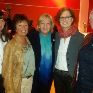 Von links: Heike Pfeifer, Mitglied SPD-Kreisverband, Sibille Niklas, SPD-Ratsfrau Wenden, unsere Ministerpräsidentin, Jutta Hecken-Defeld, SPD-Kreisverband und Vorsitzende SPD Wenden, Hildegund Hennrichs, SPD-Kreistagsfraktion Olpe